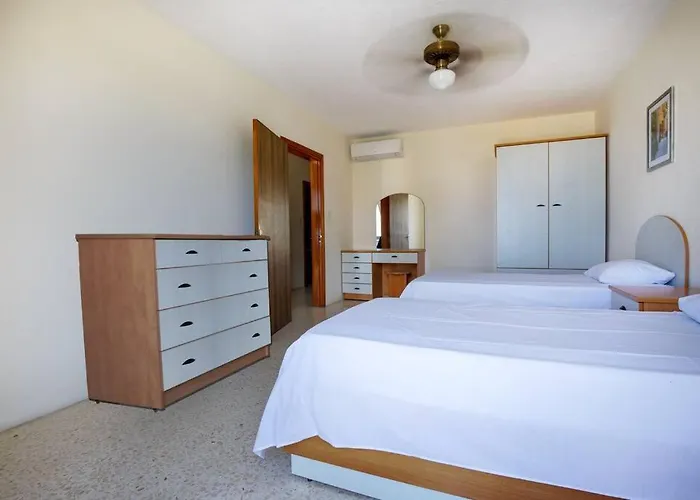 2 Bedrm Balluta Bay *